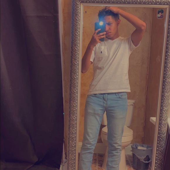 Meet your Posher, Luis - Picture 1 of 1